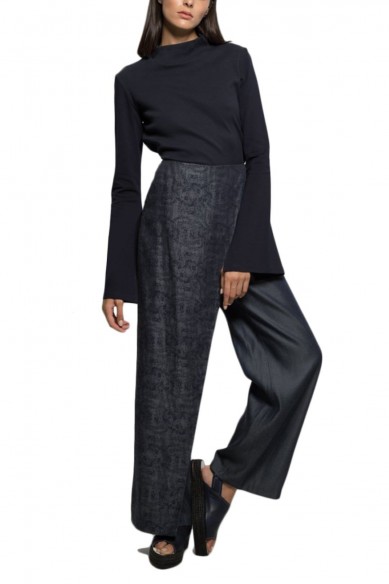 Architectural knit top