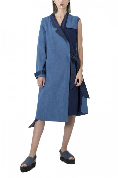 Color blocked trench coat with boro back