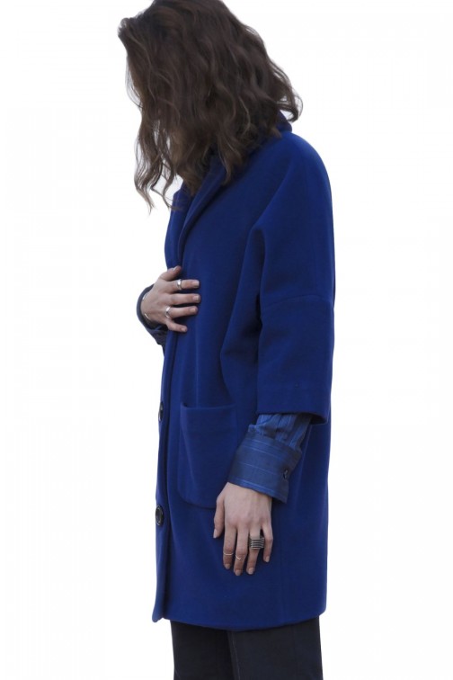 Oversize coat with 3-4 sleeves 2